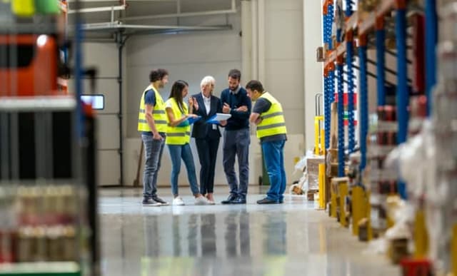 Frontline workers – better engagement through technology
