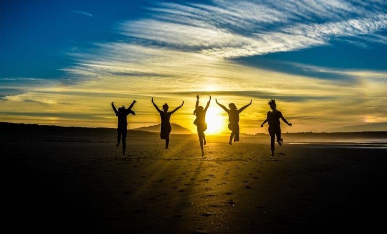 Leveraging the digital workplace to improve employee experience: Five pillars for success